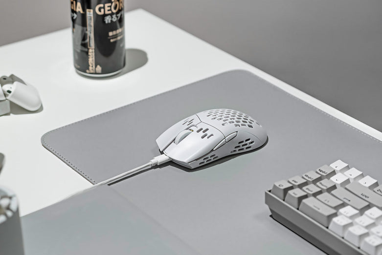 Ratón óptico ultraligero Keychron M1 (con cable)