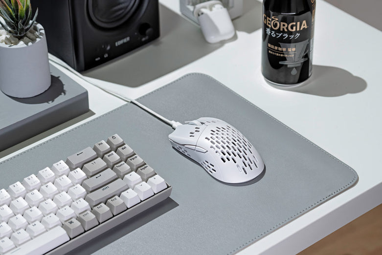 Ratón óptico ultraligero Keychron M1 (con cable)